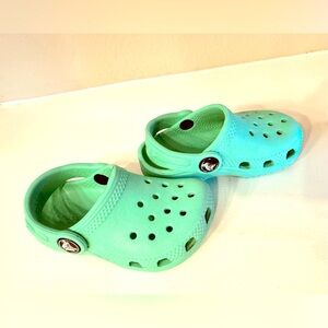 Crocs toddler size 5c